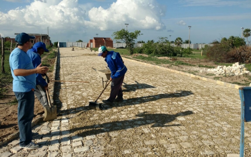Prefeitura conclui pavimentação da Rua Antônio Francisco da Silva e vai iniciar obras em outra via