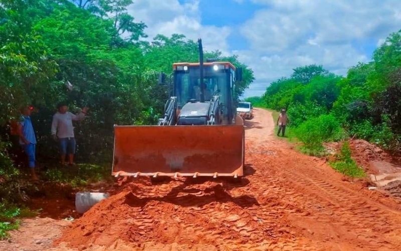 Prefeitura de Upanema recupera estradas vicinais  em Lagoa Vermelha