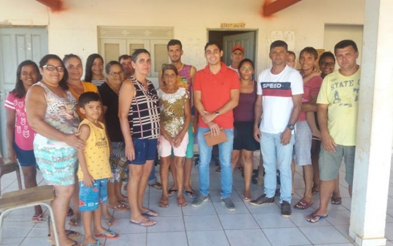 Secretário Renan Mendonça participa de reunião da Associação de Moradores do Projeto de Assentamento Nova Vida
