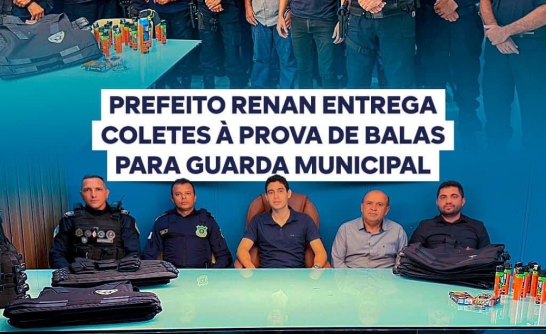Prefeito Renan entrega coletes à prova de balas para a Guarda Municipal 