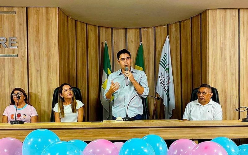 Em solenidade de abertura, prefeito Renan destaca importância da Semana do Bebê