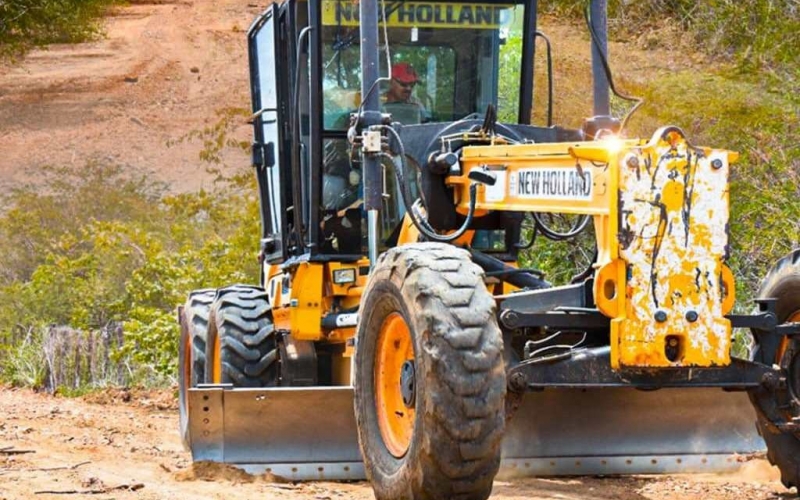 Prefeitura de Upanema realiza serviços emergenciais de recuperação de estradas vicinais