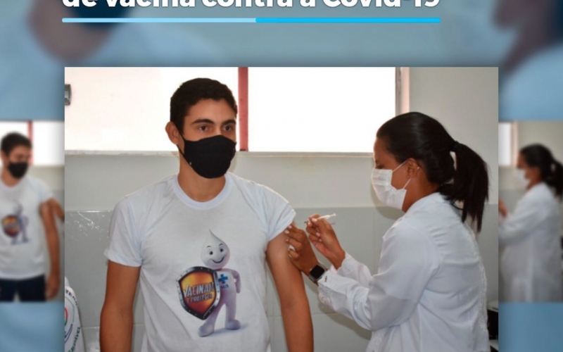 Prefeito Renan recebe aplicação da primeira dose de vacina contra a Covid-19